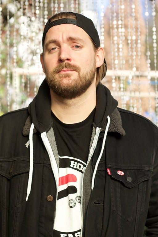 Mike Dee Crackus 3